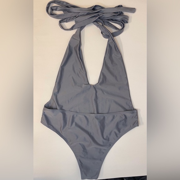 L'Amorae Women’s Sexy Plunging Neck Tie Backless Bodysuit Swimsuit Size M - Picture 9 of 12